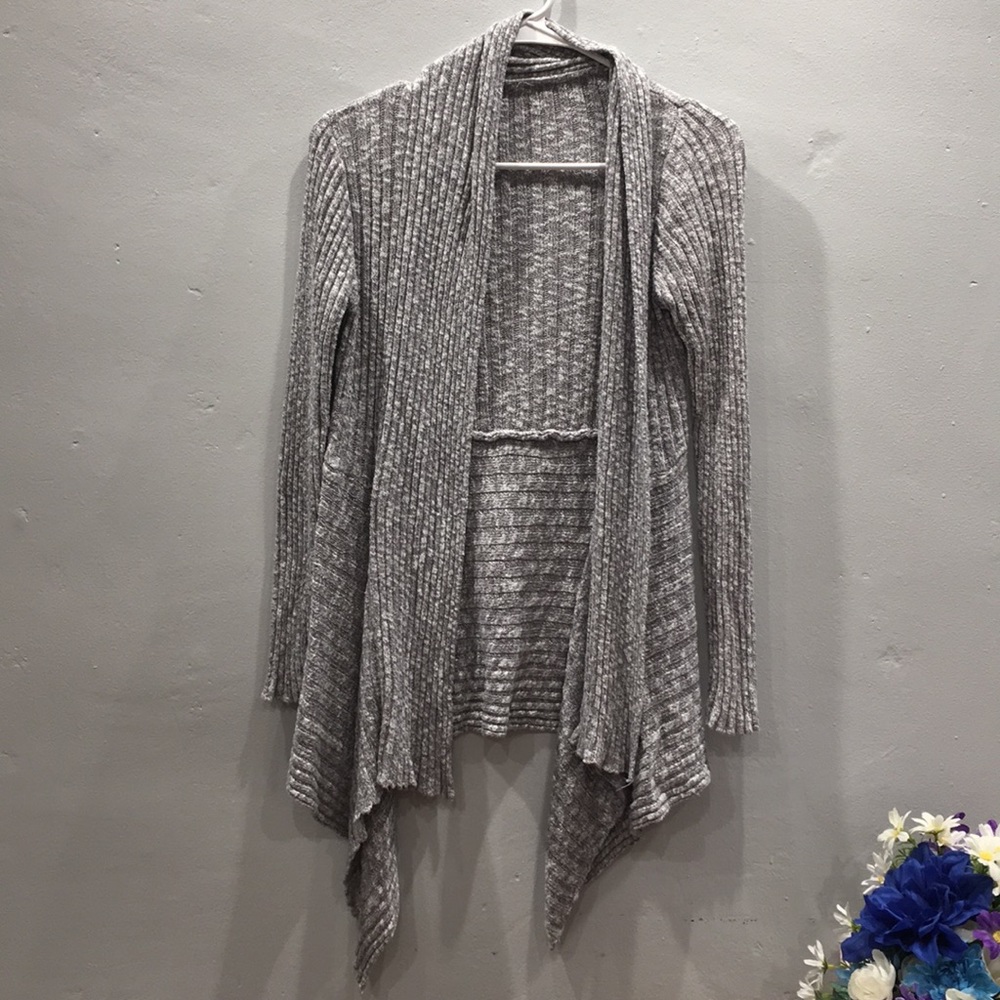 Long sleeve heather gray cardigan